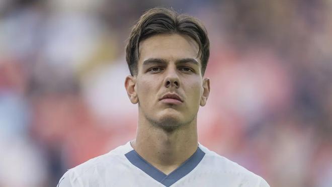 现者之一 现者之一